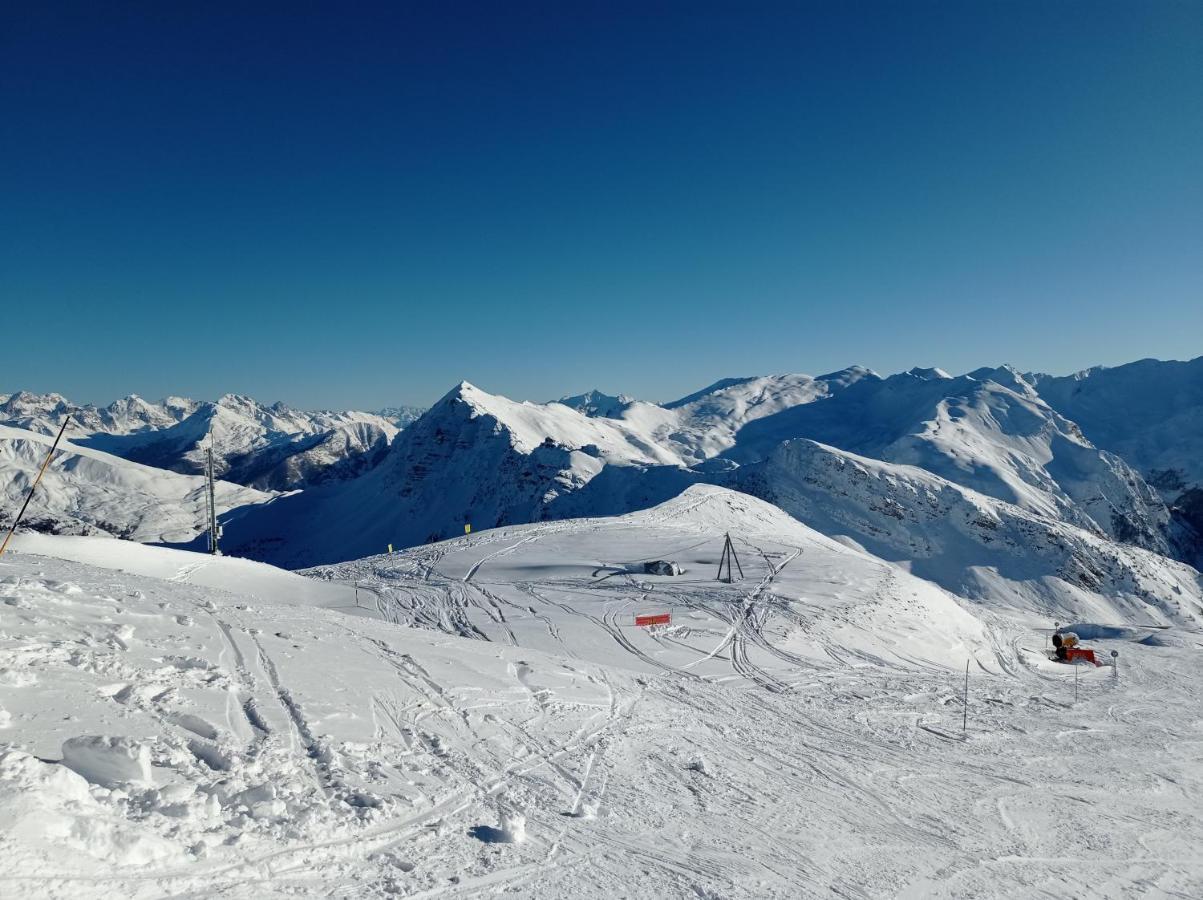 Residence Le Schuss Studio Montagne En Bas Des Pistes Vars  Exterior photo