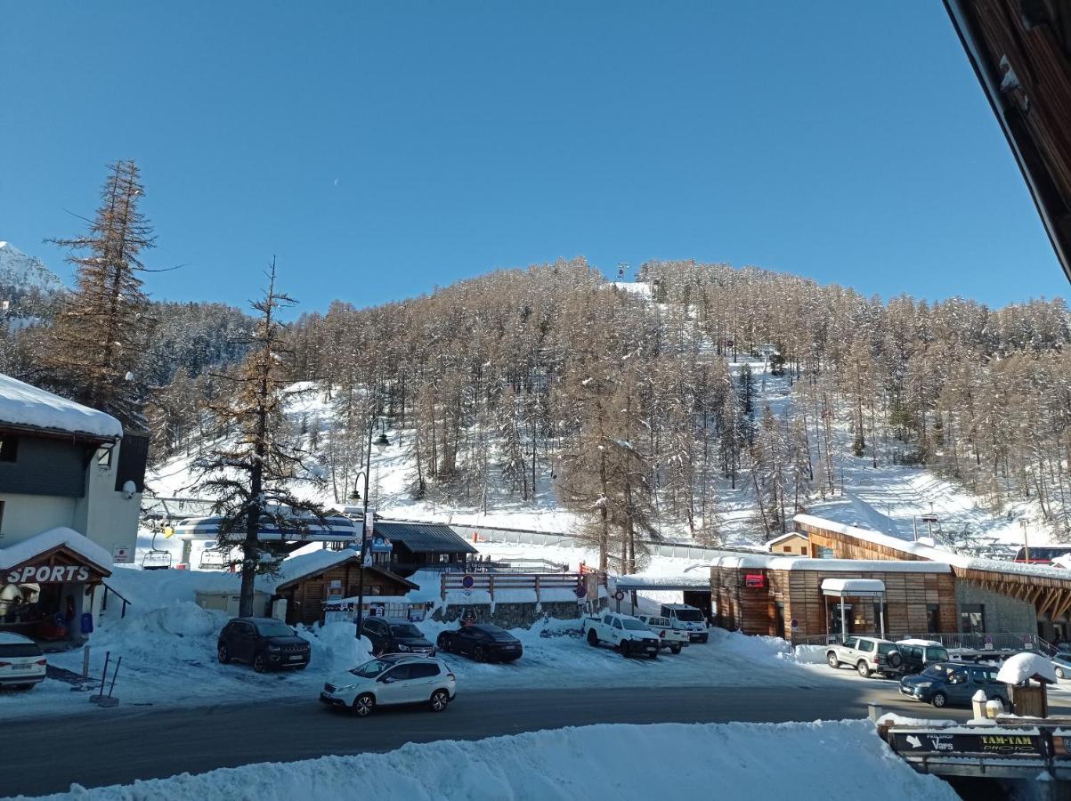 Residence Le Schuss Studio Montagne En Bas Des Pistes Vars  Exterior photo